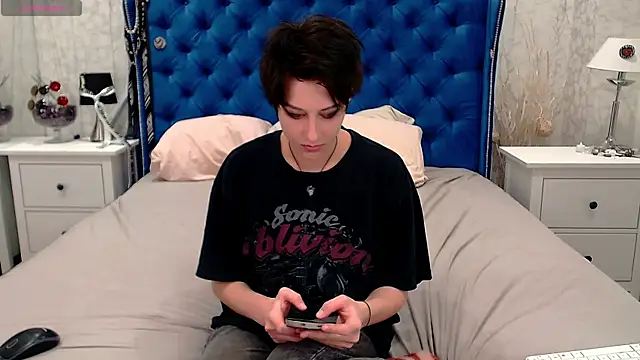 via mayer  online show from December 23, 4:23 am