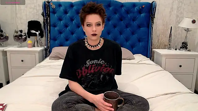 via mayer  online show from March 15, 6:42 am