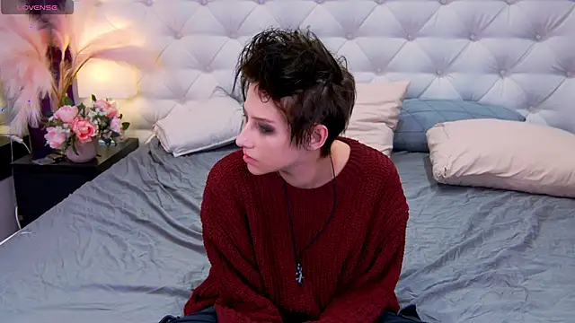 via mayer  online show from September 24, 9:32 pm