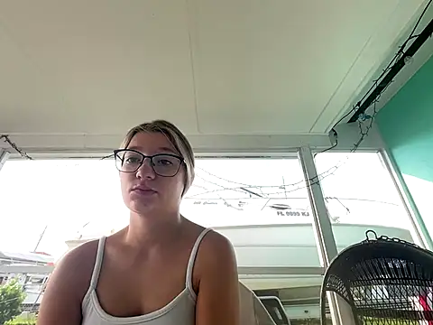 Snapshot of Hatgirl69 chatting on September 22, 12:55 pm Hatgirl69 online show from September 22, 12:55 pm
