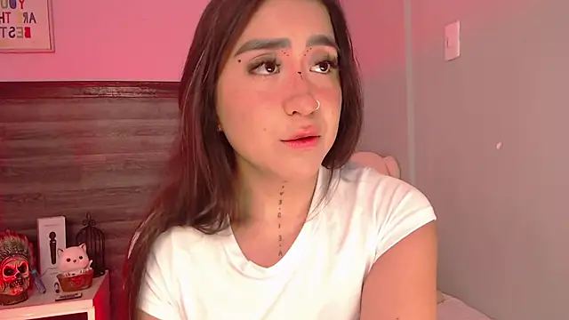 AdaaMillan online show from November 16, 1:05 pm