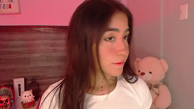 AdaaMillan online show from November 10, 6:24 pm