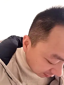 Snapshot of swg176 chatting on February 3, 6:40 am swg176 online show from February 3, 6:40 am