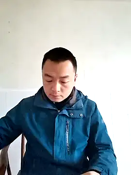 Snapshot of swg176 chatting on December 22, 1:28 am swg176 online show from December 22, 1:28 am