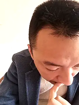 Snapshot of swg176 chatting on March 3, 3:46 am swg176 online show from March 3, 3:46 am