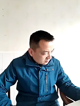 Snapshot of swg176 chatting on December 18, 12:16 am swg176 online show from December 18, 12:16 am