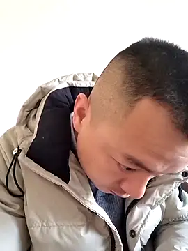 Snapshot of swg176 chatting on February 14, 8:36 am swg176 online show from February 14, 8:36 am