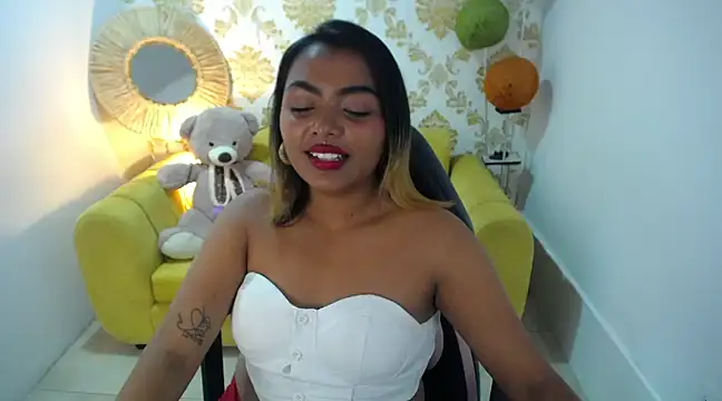 madelein m online show from March 7, 8:00 pm