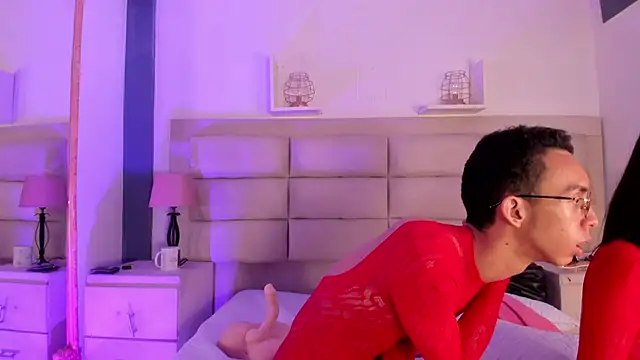 EthaanCox online show from November 14, 9:02 am