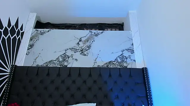 EthaanCox online show from March 17, 8:45 pm