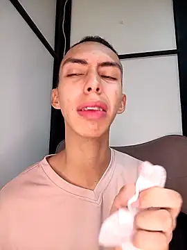 EthaanCox online show from March 10, 8:24 pm