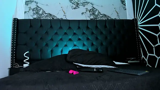 EthaanCox online show from February 2, 9:14 pm