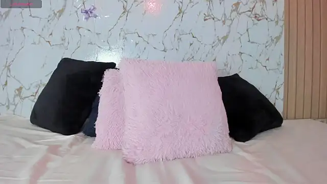 Christal Golden online show from December 13, 8:04 pm