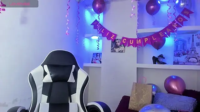 Miss sparkle00 online show from February 5, 8:37 pm