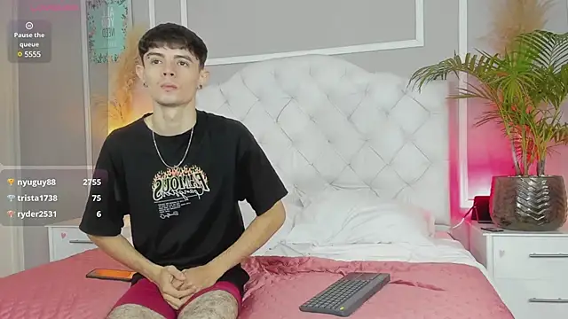 connor and angel online show from February 21, 4:05 pm