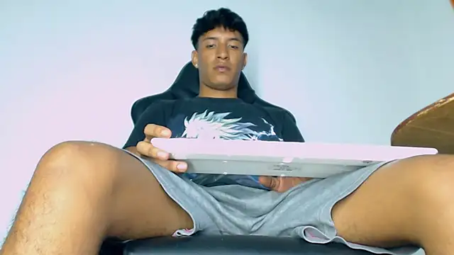 matteo rivas online show from April 7, 11:17 pm