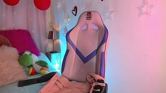 emma soffia  online show from March 3, 5:52 pm