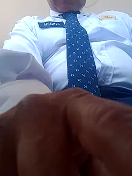 Snapshot of Jinenez chatting on February 28, 4:10 pm Jinenez online show from February 28, 4:10 pm