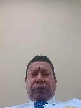 Snapshot of Jinenez chatting on March 1, 6:32 pm Jinenez online show from March 1, 6:32 pm