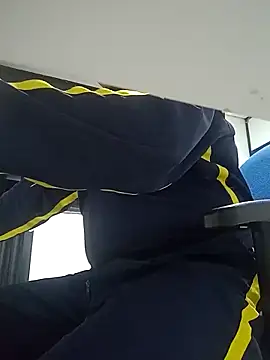 Snapshot of Jinenez chatting on November 25, 2:45 am Jinenez online show from November 25, 2:45 am