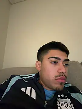 Snapshot of Daddywick chatting on February 15, 4:57 am Daddywick online show from February 15, 4:57 am