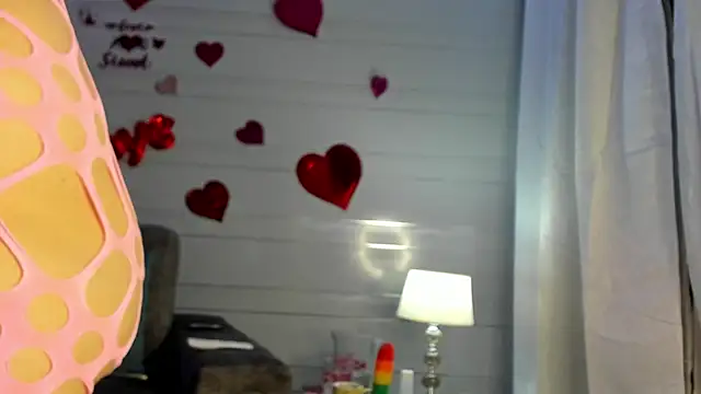 MARIAM COLINS online show from March 4, 9:29 am