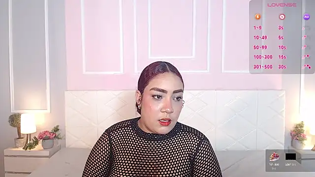 MadelynRussell online show from January 28, 4:50 am