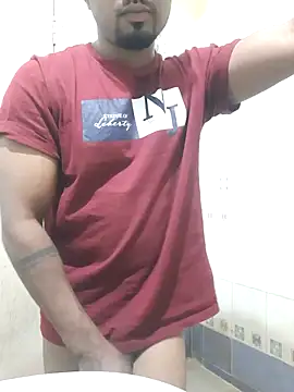 Snapshot of Chennaibull15 chatting on February 23, 7:28 pm Chennaibull15 online show from February 23, 7:28 pm