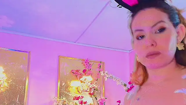 scarlette69 online show from February 20, 8:00 pm