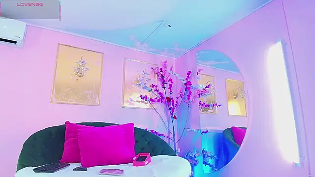 scarlette69 online show from March 20, 7:37 pm