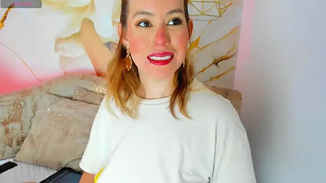 scarlette69 online show from October 3, 8:21 pm