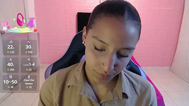 Snapshot of DULCE1609 chatting on January 13, 8:02 pm DULCE1609 online show from January 13, 8:02 pm