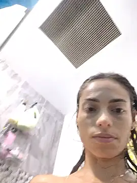 Snapshot of alana_lara chatting on July 28, 1:13 am alana lara online show from July 28, 1:13 am