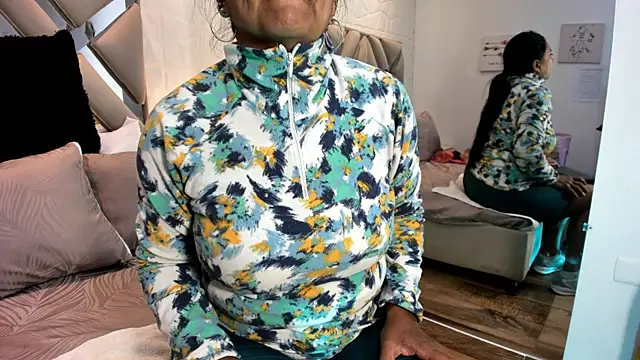 raquell moore online show from November 15, 1:04 pm