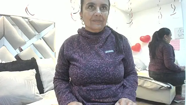 Snapshot of raquell_moore chatting on February 15, 2:27 pm raquell moore online show from February 15, 2:27 pm