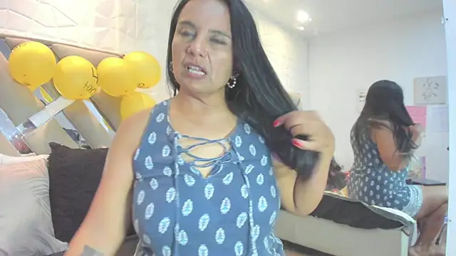 raquell moore online show from January 5, 5:27 pm