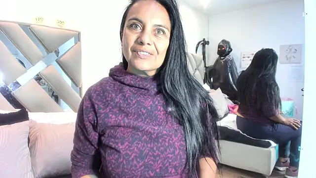 raquell moore online show from November 7, 11:37 am