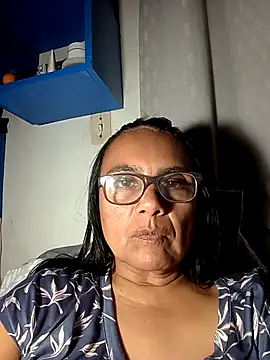 Snapshot of raquell_moore chatting on February 4, 3:01 am raquell moore online show from February 4, 3:01 am