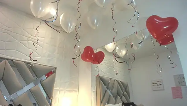 Snapshot of raquell_moore chatting on February 14, 12:49 pm raquell moore online show from February 14, 12:49 pm