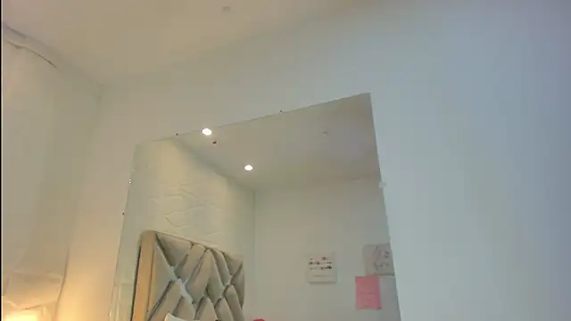 raquell moore online show from March 17, 12:30 pm