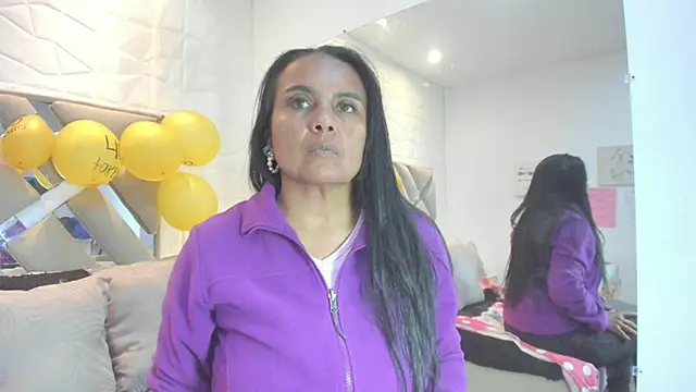 raquell moore online show from January 6, 5:39 pm