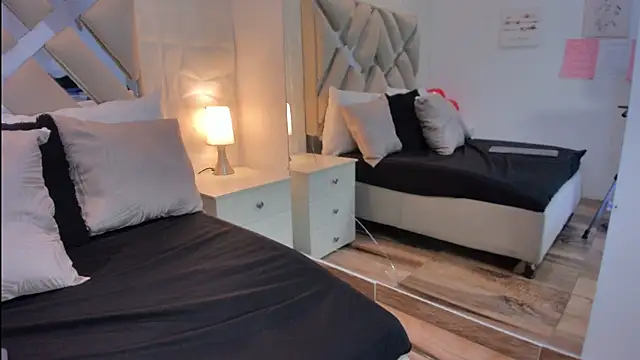 raquell moore online show from March 21, 2:54 pm