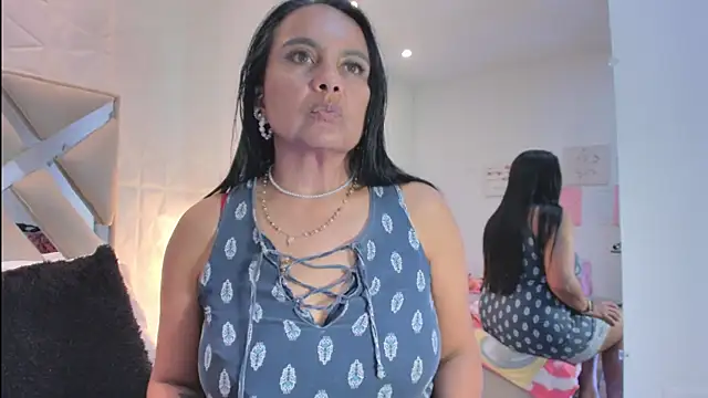 raquell moore online show from March 13, 12:48 am