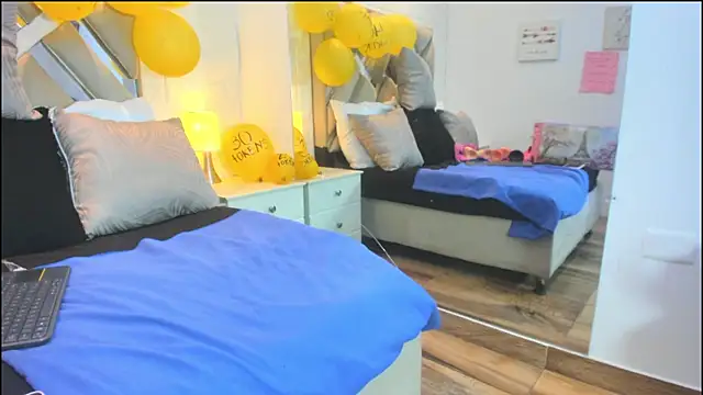 raquell moore online show from December 20, 4:21 pm