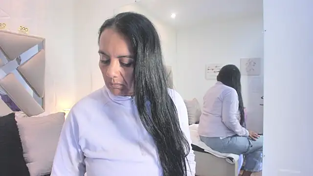 raquell moore online show from November 29, 11:32 am