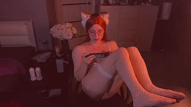 foxy jpg online show from November 9, 10:03 pm