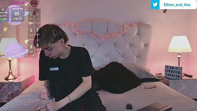 ethan and ava online show from September 18, 1:25 pm