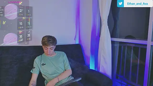 ethan and ava online show from October 18, 2:35 am