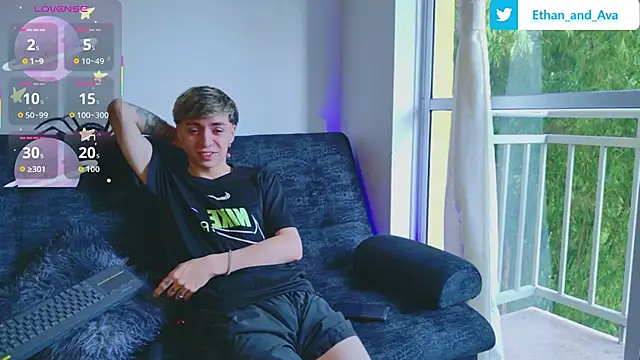 ethan and ava online show from October 15, 12:46 pm