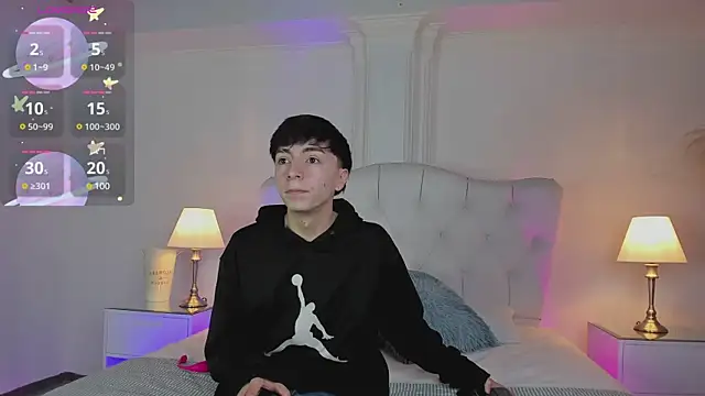 ethan and ava online show from March 11, 1:45 pm
